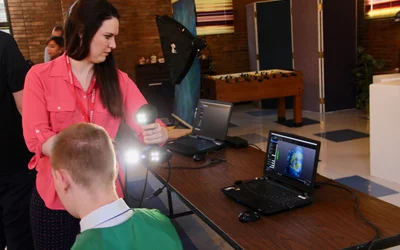 3D Measurement In Academia: What's A Senior Portrait For Blind And Visually Impaired People?