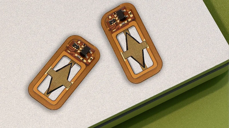 MIT engineers designed an implantable device that carries hundreds of thousands of islet cells along with its own on-board oxygen factory to keep the cells healthy. Image: Felice Frankel
