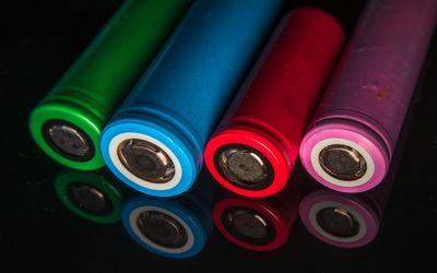 LiFePO4 vs Lithium-Ion Batteries: Engineering Guide