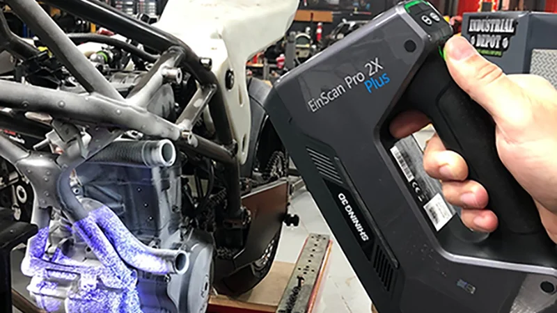 Designing a custom motorcycle with a 3D scanner