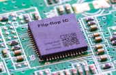 Mastering Flip-Flop Circuits: Theory, Design, Types, and Real-World Applications