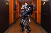 Student Designs an Active Exoskeleton to Lift Weight