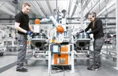 Cobots and IIoT Create a Synergistic Working Relationship