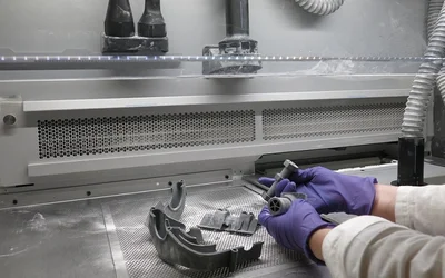 Injection molding vs 3D printing: Which one should you choose?