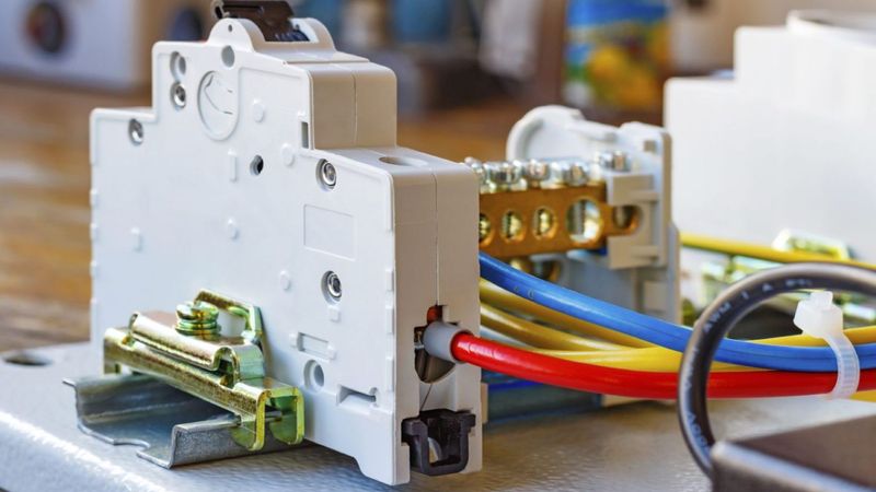 Selecting Industrial Power Supplies for Automation