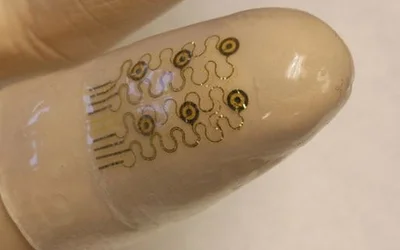 "Thin Skinned" Virtual Reality Gloves At Your Fingertips