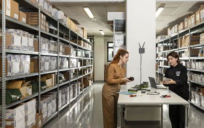 Unleashing Business Potential with the Advantages of an Open-Source Approach
