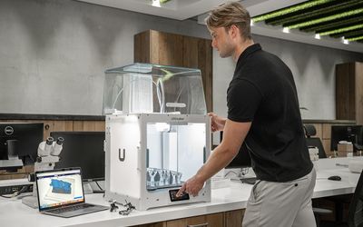 What makes a 3D printer reliable? Key factors to consider