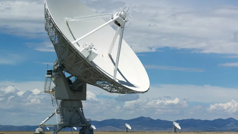 Duplexer vs Diplexer: A Technical Guide to RF Signal Management Components