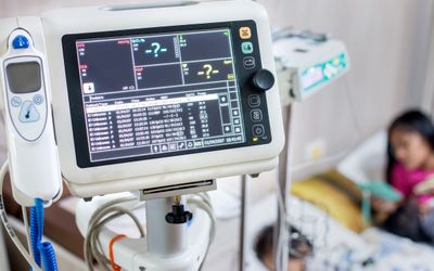 Enhancing Medical Device Reliability with EMI Noise Suppression Devices by Murata