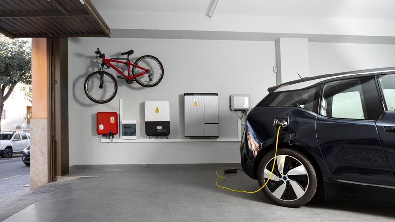 Smart Grid: Navigating the Future of Energy