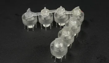 Robots made of linked particle chains