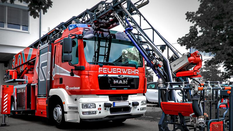 The firetruck needs to be customized according to the firebrigade´s needs