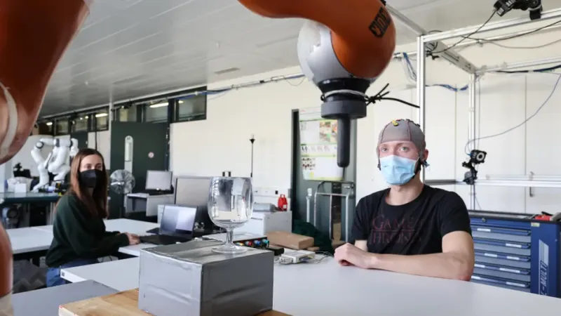 © 2021 EPFL 