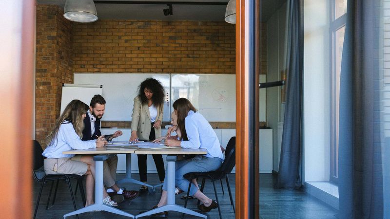 Smart Workspaces in the Age of Hybrid