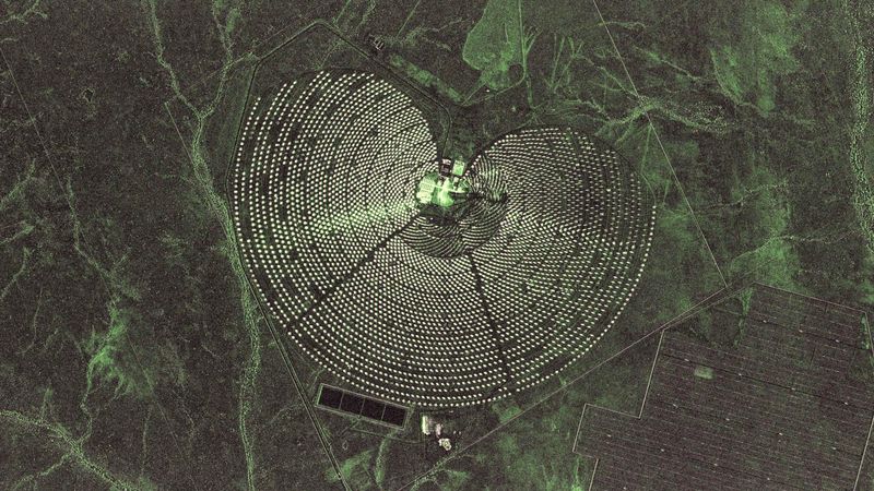 South Africa: Khi So­lar One Pow­er Sta­tion. Credit: DLR (CC BY-NC-ND 3.0)