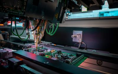 Enabling IoT Hardware Innovation with PCB Cloud Manufacturing Services