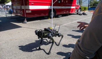 An AI-Powered Control System For Robots With Legs