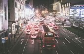 Evaluating the competition between autonomous vehicles and public transit