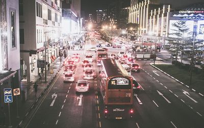 Evaluating the competition between autonomous vehicles and public transit