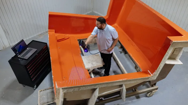 Engineer scanning a gigantic part with the Creaform HandySCAN 3D|MAX Series