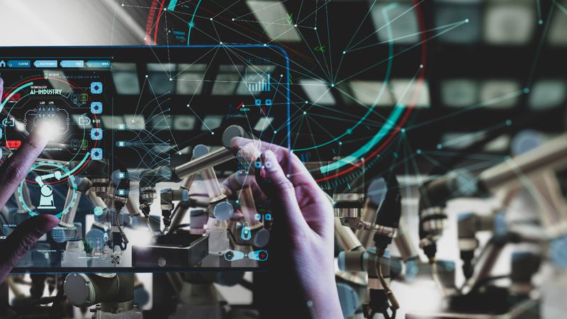 7 Benefits of AI In Manufacturing