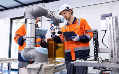 Cobots in Manufacturing: Their Uses and Advantages