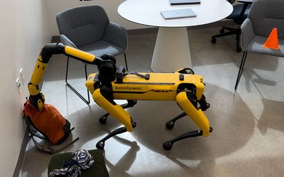 Helping robots zero in on the objects that matter