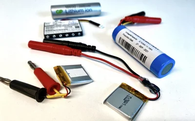 How to pick the right battery for an IoT device: A waste management case study