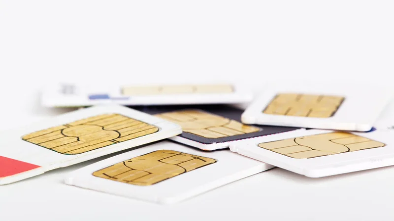 The Difference Between SIM, eSIM & iSIM
