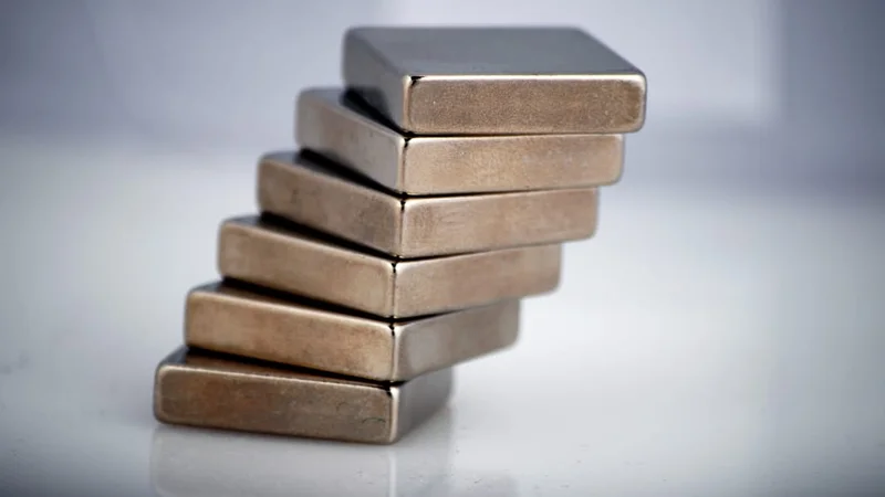 What is Magnetism? Examples of Magnetic Substances