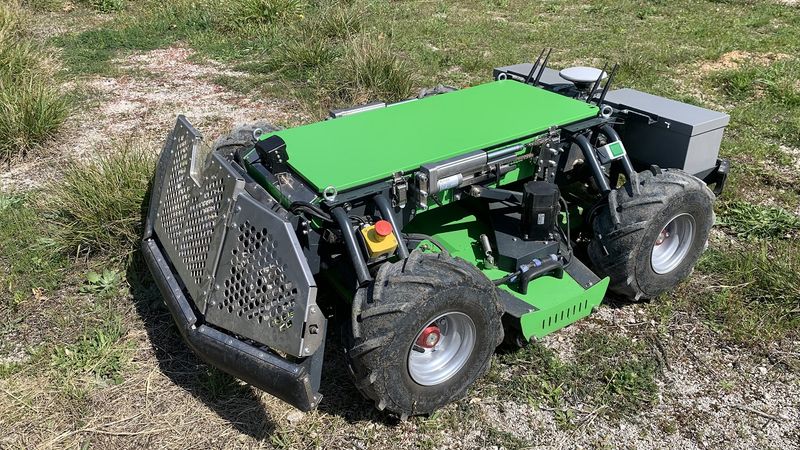Centimeter-accurate Xsens MTi-680G pilots autonomous mower around large solar panel installations