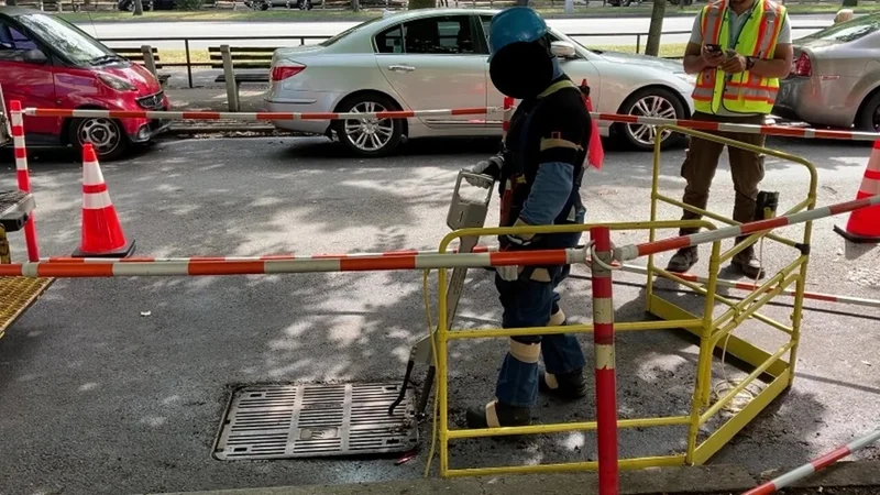 How Auburn Researchers Made Manhole Lifting Safer