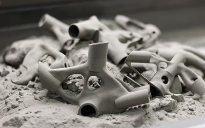 SLA vs SLS: Choosing the Right Laser 3D Printing Technology