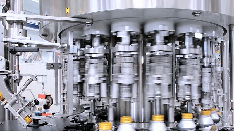 AROL's advanced capping machine