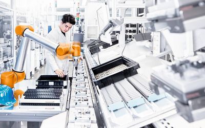 Cobots Are Collaborators. AI Will Make Them Partners