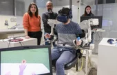 Cognitive strategies to augment the body with an extra robotic arm
