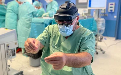Artificial Intelligence in Surgery: Augmented Reality provides Support in the Operating Room