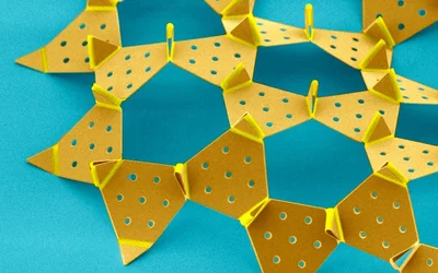 Microscale kirigami robot folds into 3D shapes and crawls