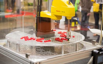 SCARA Robots: Revolutionizing Precision Automation in Industry