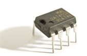 Inverting vs Non Inverting Op Amp: Complete Design Guide & Best Practices 2025