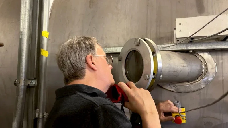 NASA Fires Up Powerful Lithium-Fed Thruster for Trips to Mars