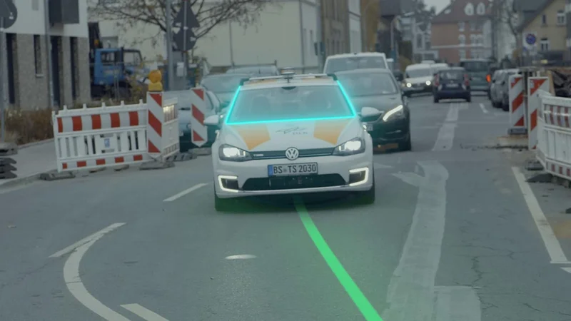 Construction sites pose a challenge for autonomous vehicles. Credit: DLR (CC BY-NC-ND 3.0)