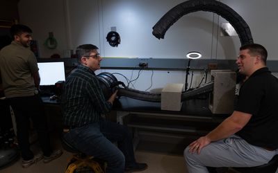 A flexible robot can help emergency responders search through rubble