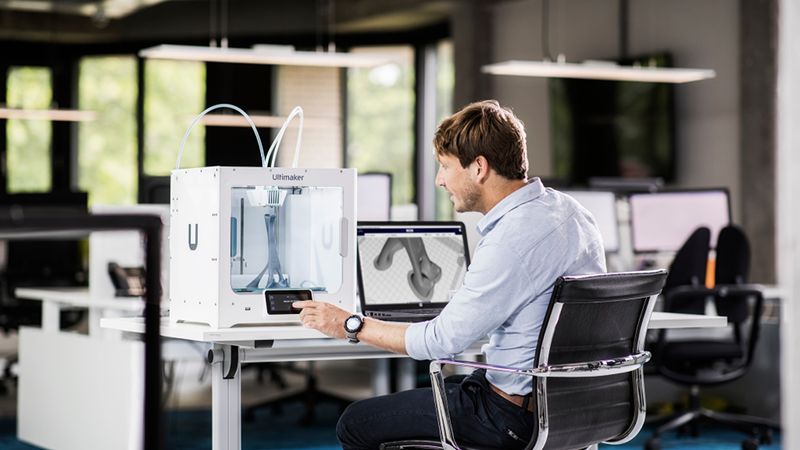 3D Printing vs Injection molding: Is Additive Manufacturing Better?