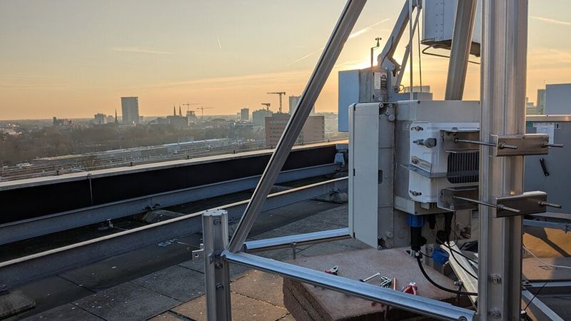 The optical antenna on the Flux roof overlooking Eindhoven, facing the direction of the High Tech Campus. Photo: Vincent van Vliet